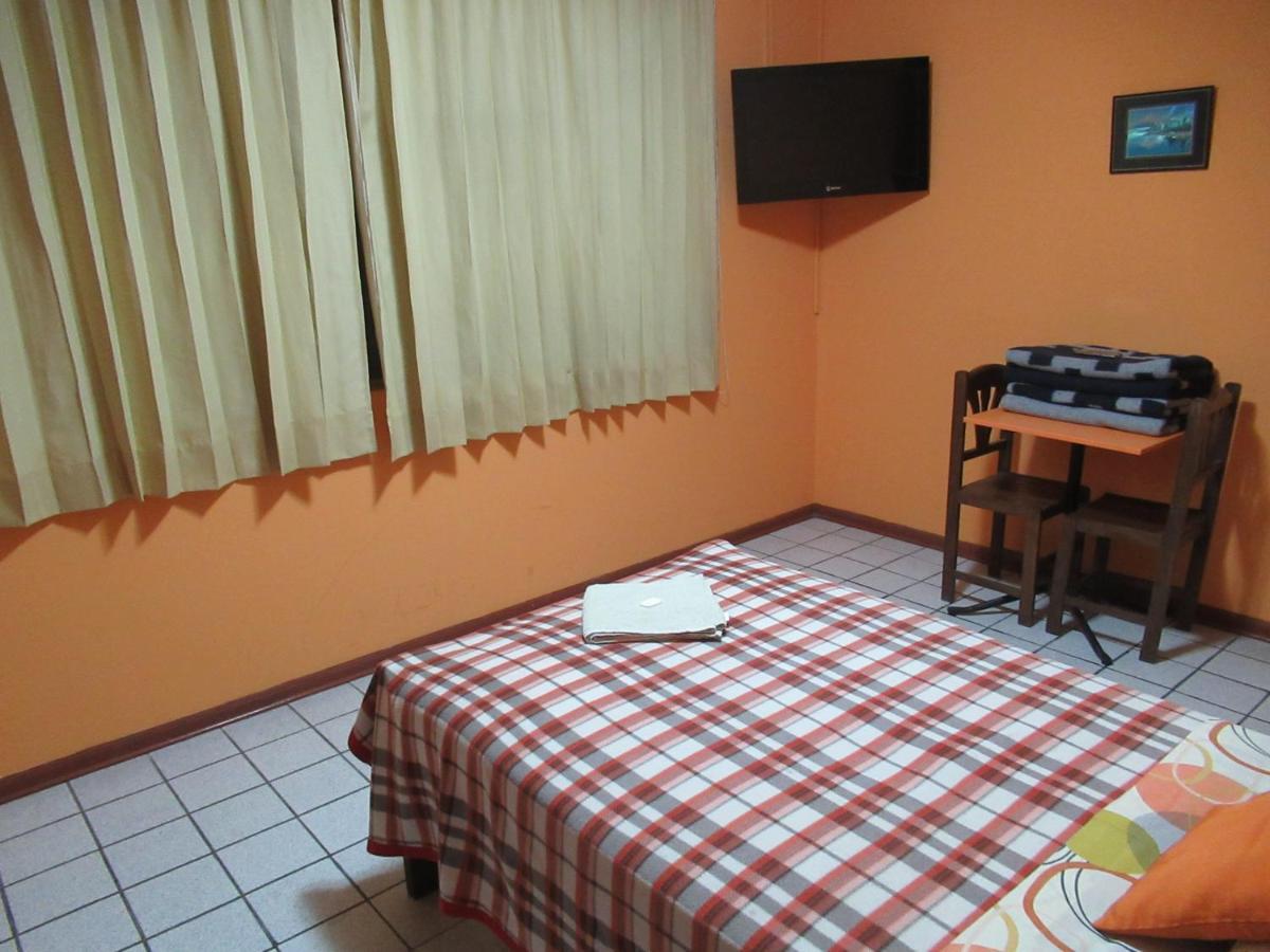 Kurmi Hostel Lima Airport מראה חיצוני תמונה