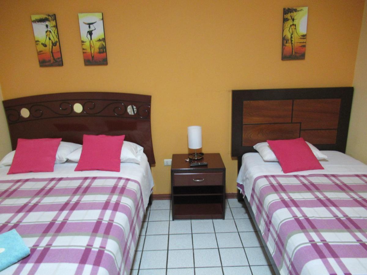 Kurmi Hostel Lima Airport מראה חיצוני תמונה