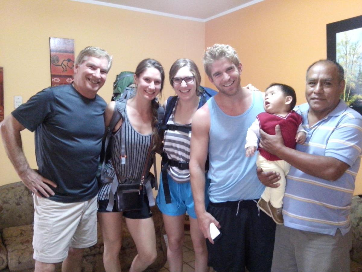 Kurmi Hostel Lima Airport מראה חיצוני תמונה