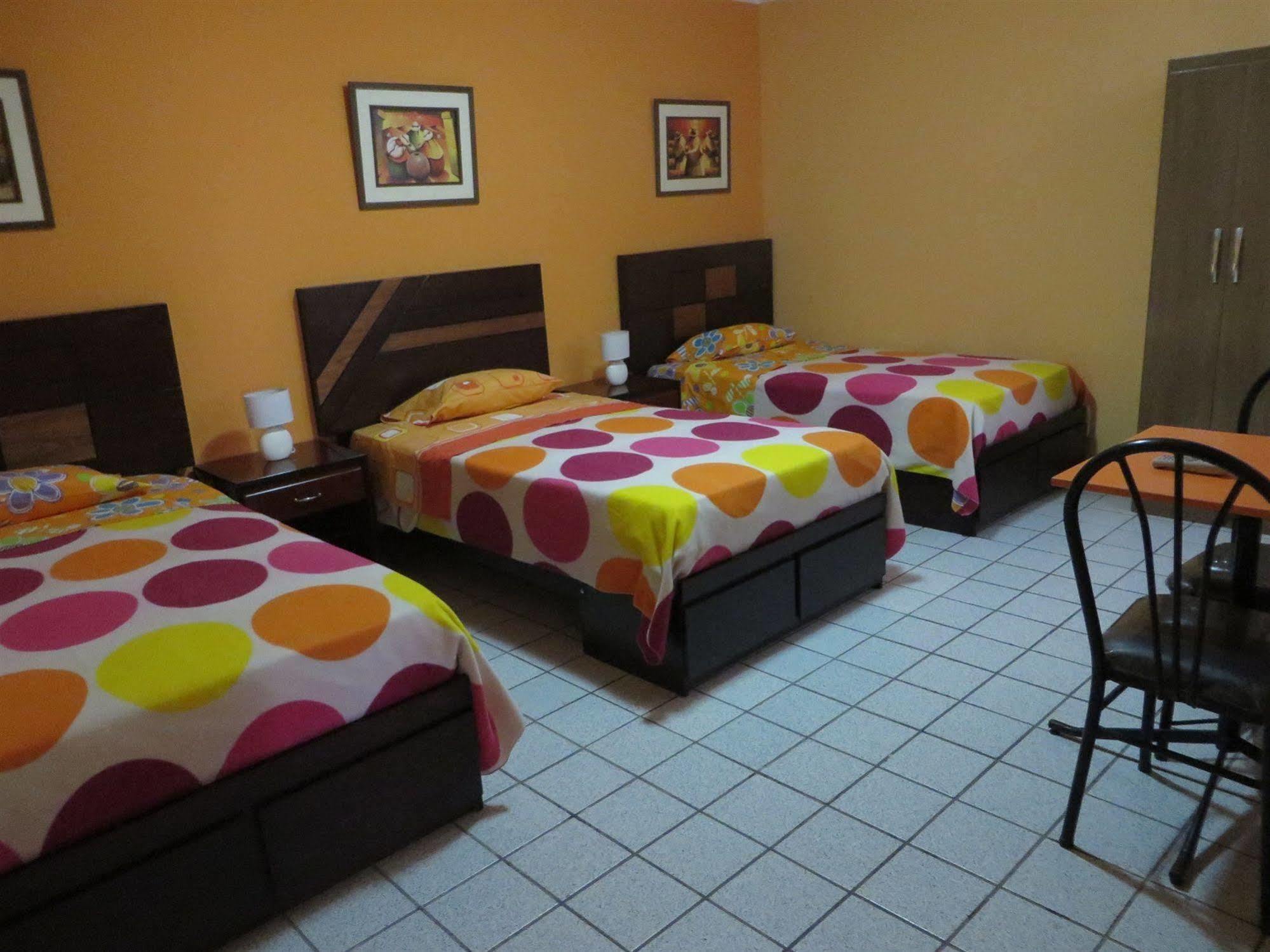 Kurmi Hostel Lima Airport מראה חיצוני תמונה