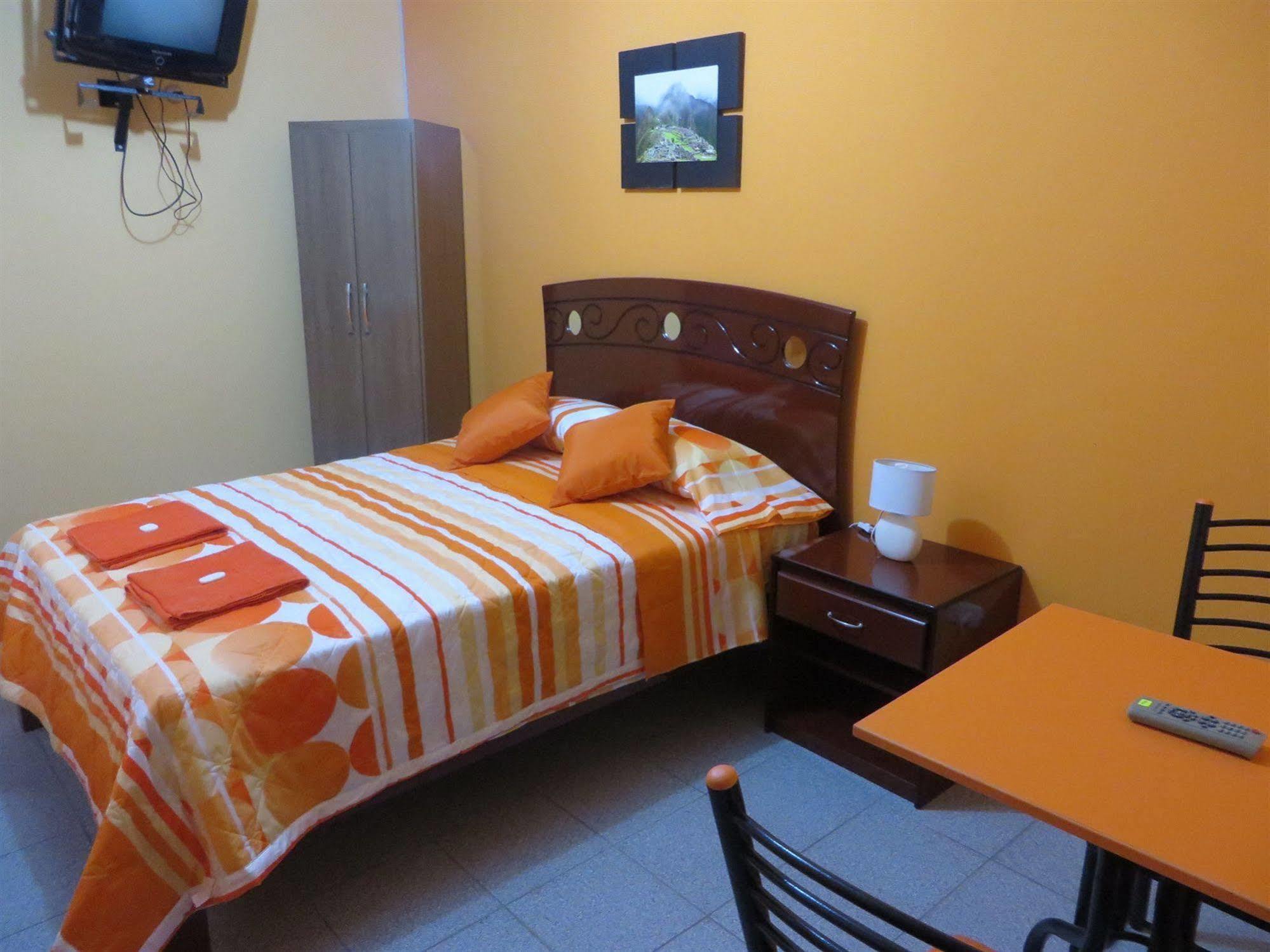 Kurmi Hostel Lima Airport מראה חיצוני תמונה